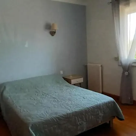Appartement- Etage - De La Raho
